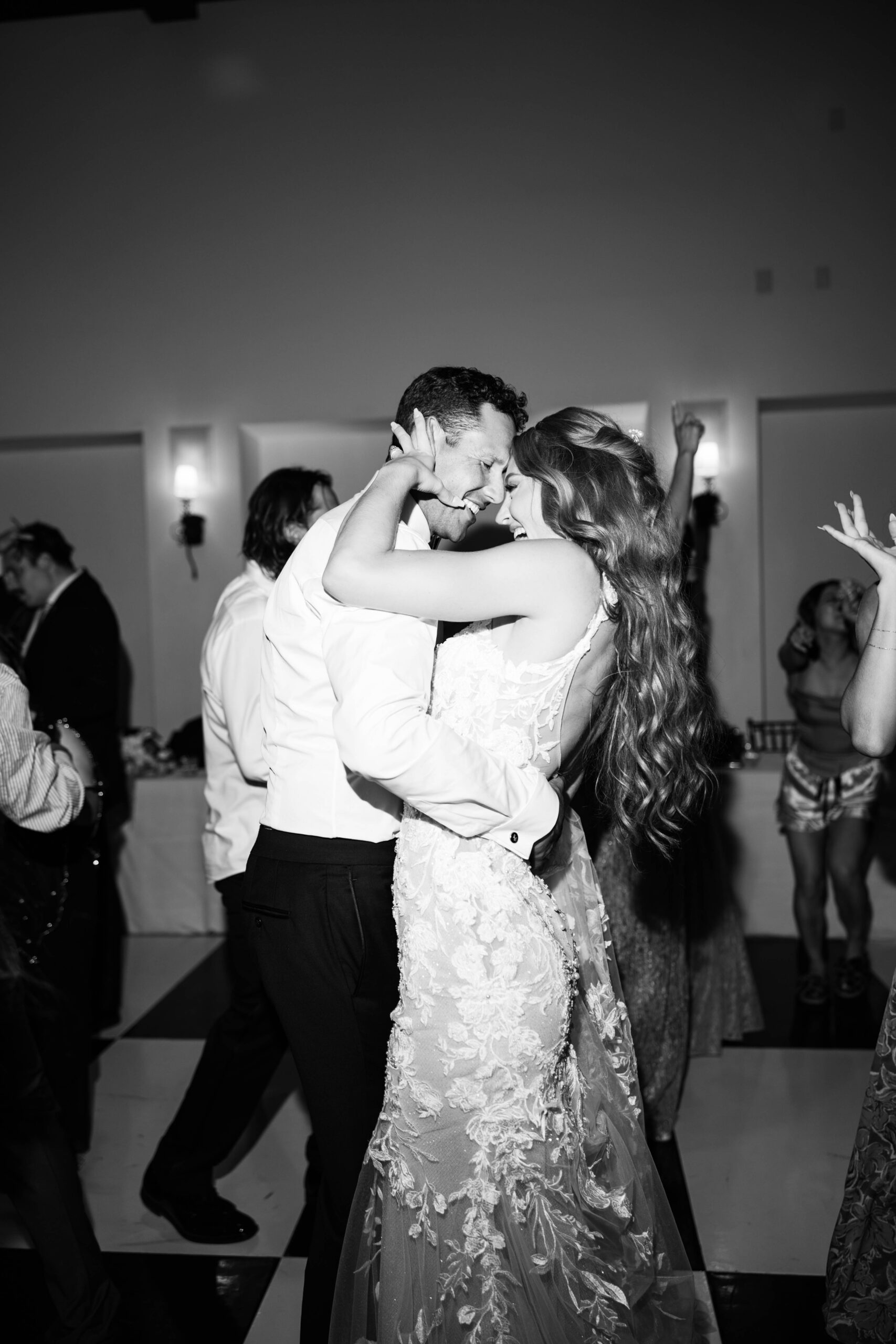 editorial wedding photo by the jaramillos